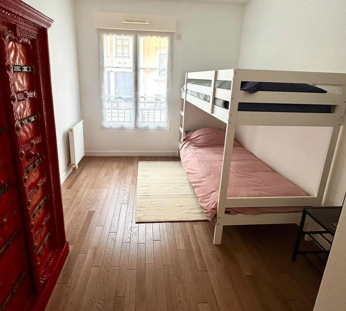Charming 3Br Apartment With Loggia Close To Paris Le Plessis-Robinson France